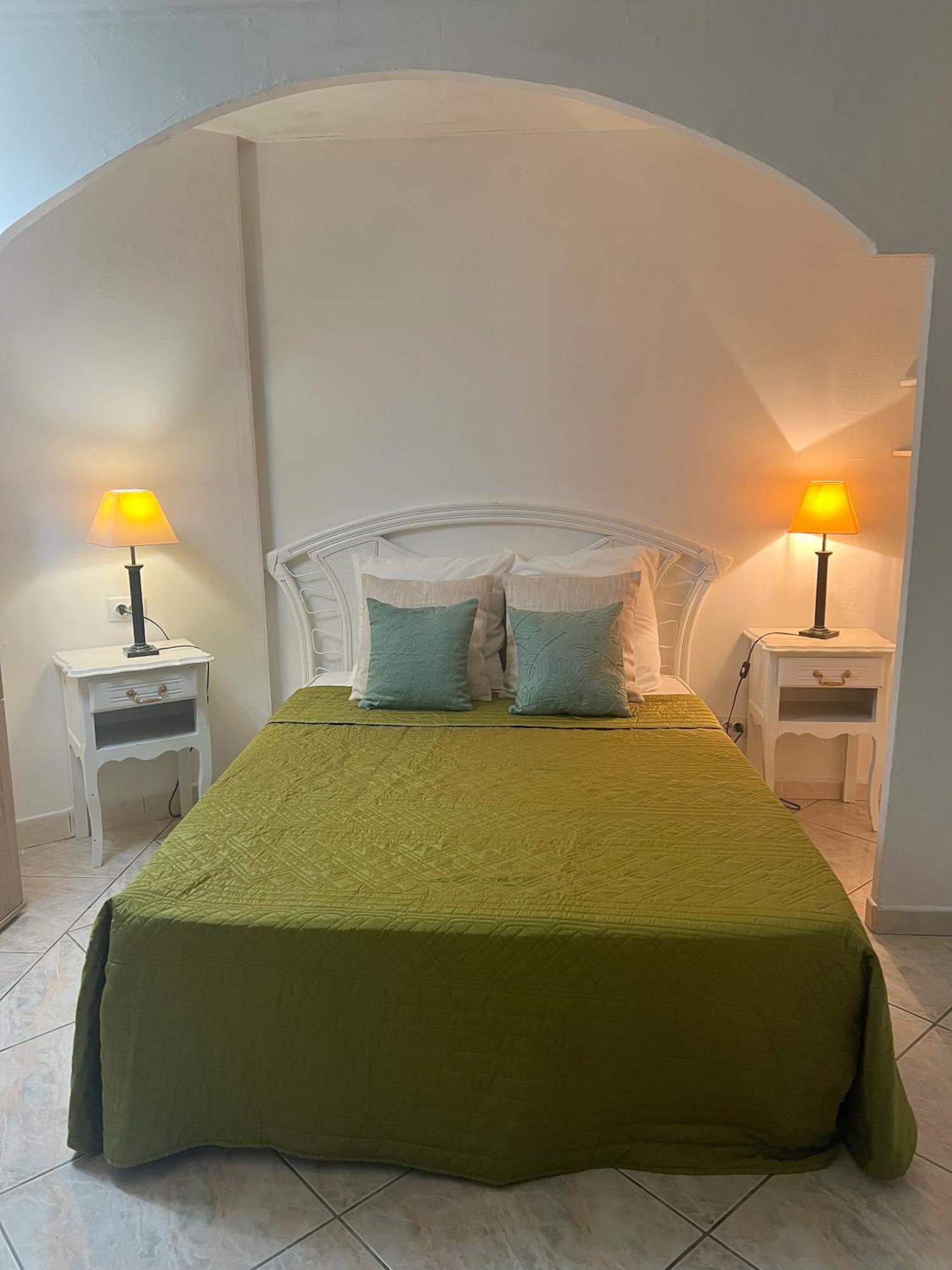 Bed & Breakfast Le Beausejour Carcassonne Exterior photo